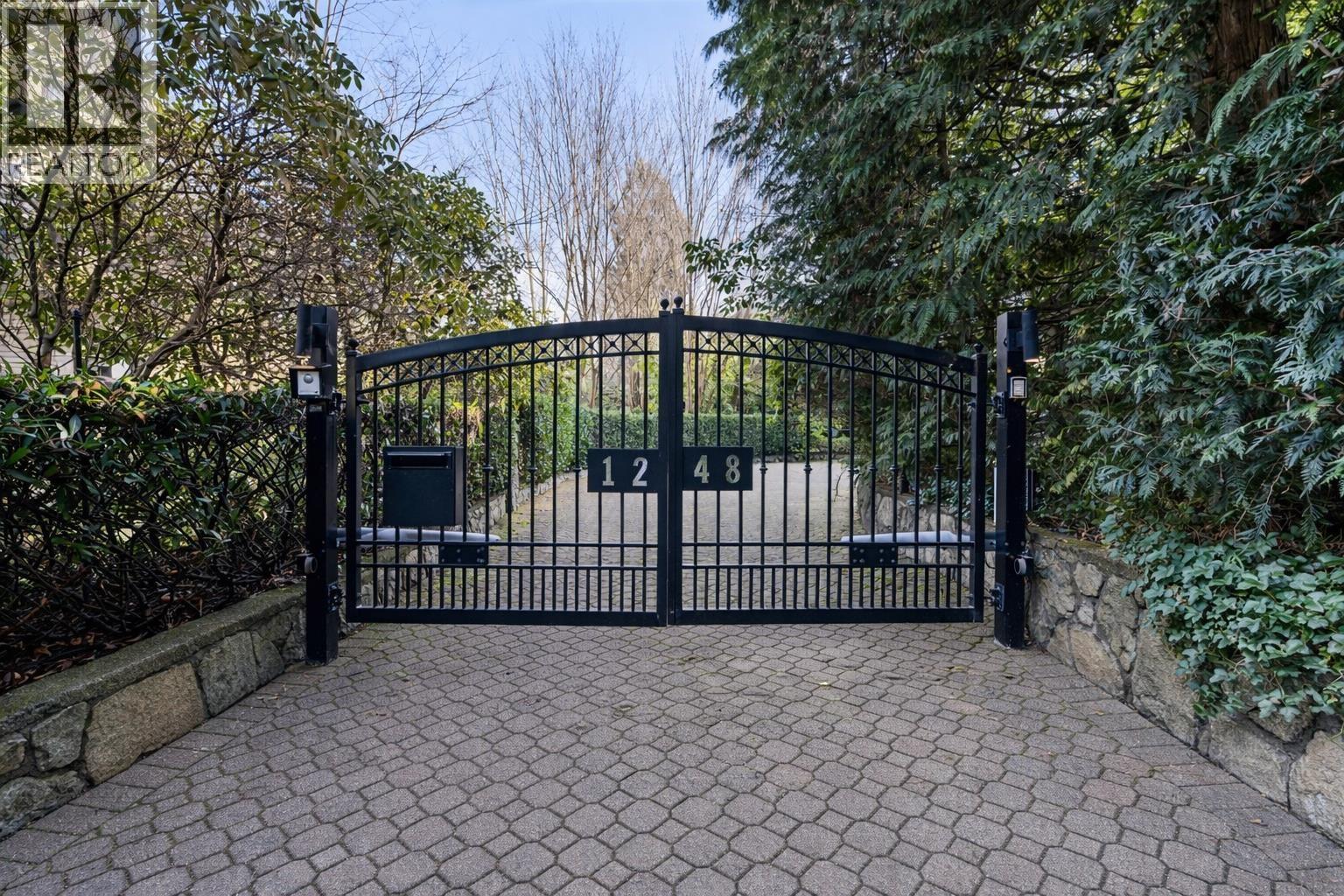 1248 Tecumseh Avenue, Vancouver, British Columbia  V6H 1T2 - Photo 37 - R3081438