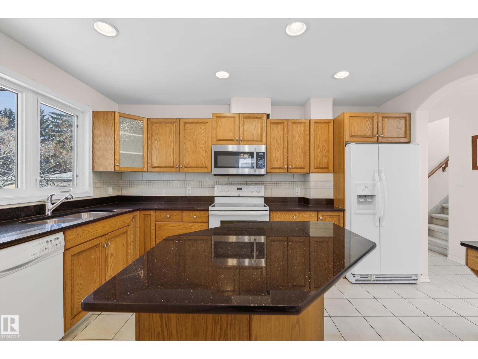 11435 37a Av Nw, Edmonton, Alberta  T6J 0J6 - Photo 11 - E4475581