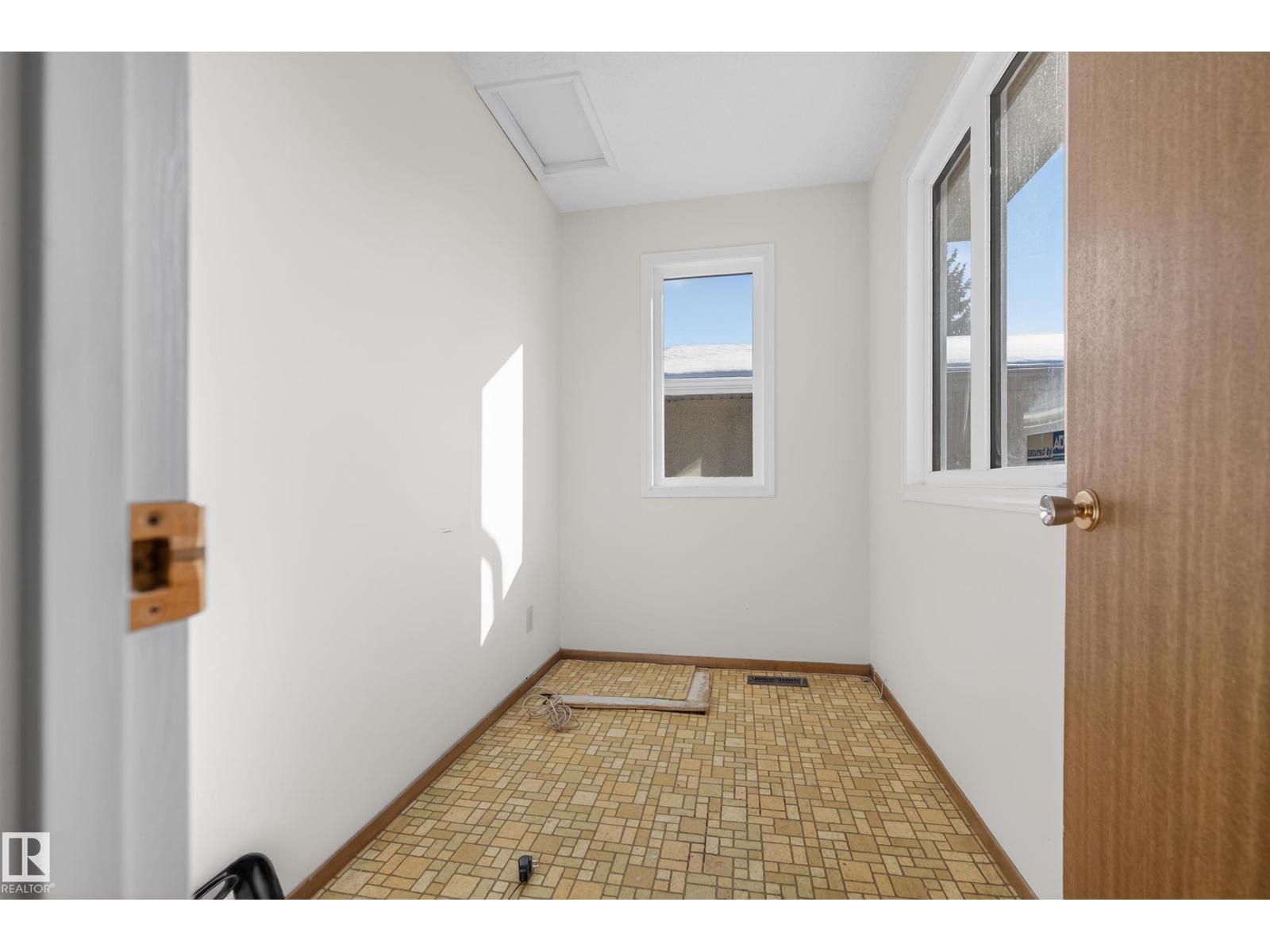 11435 37a Av Nw, Edmonton, Alberta  T6J 0J6 - Photo 18 - E4475581