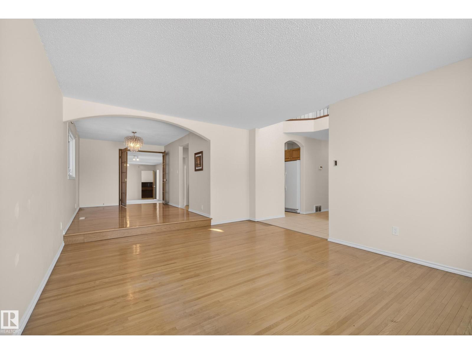 11435 37a Av Nw, Edmonton, Alberta  T6J 0J6 - Photo 6 - E4475581