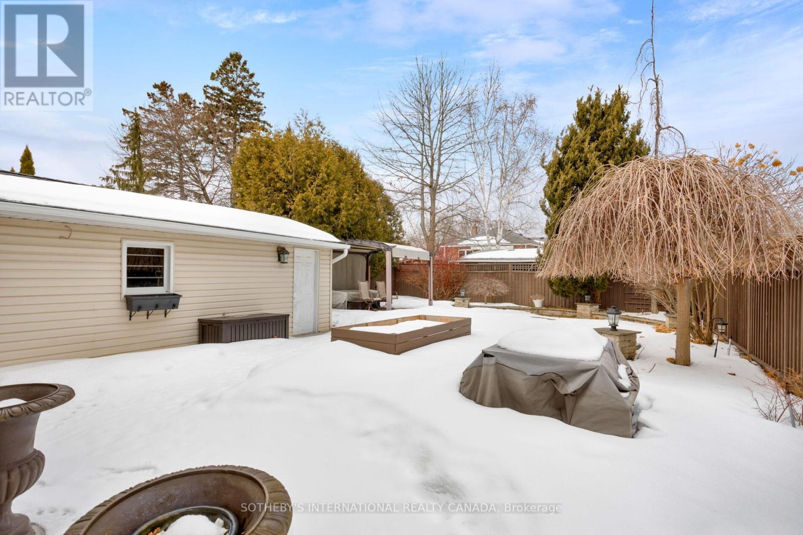 92 Delma Drive, Toronto, Ontario  M8W 4P1 - Photo 44 - W12836476