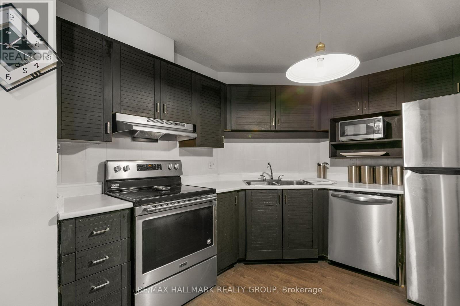 A - 176 Sherway Drive, Ottawa, Ontario  K2J 1W7 - Photo 9 - X12834494