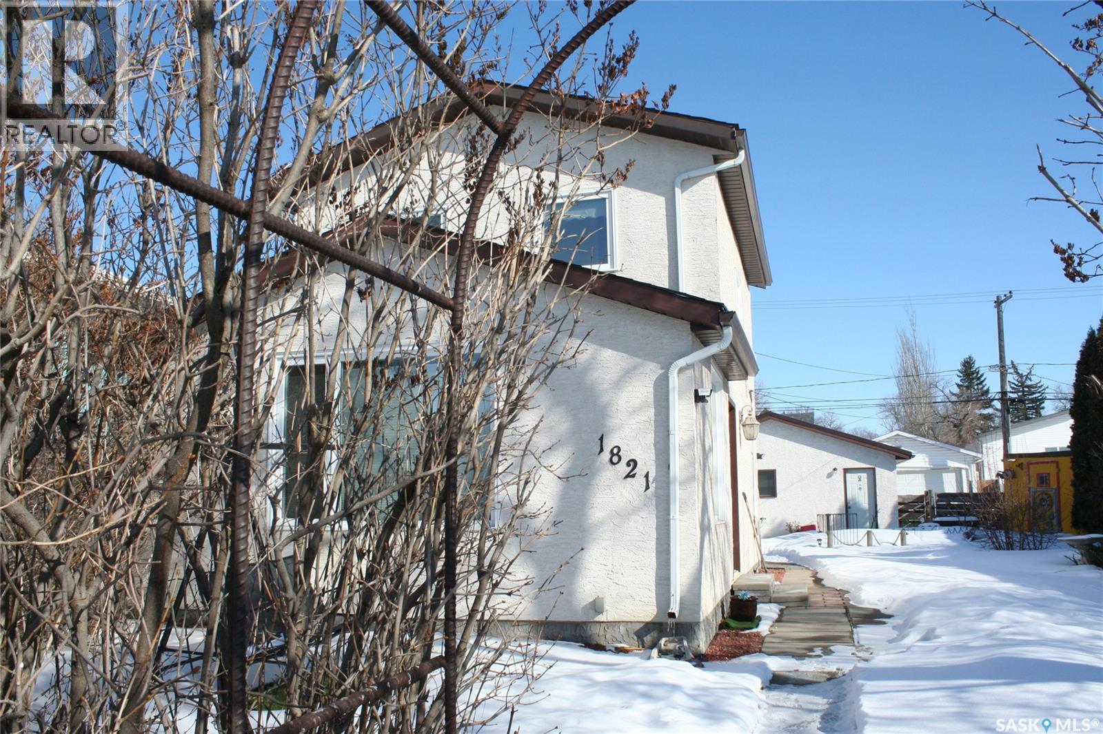 1821 Connaught Street, Regina, Saskatchewan  S4T 4T4 - Photo 4 - SK029433