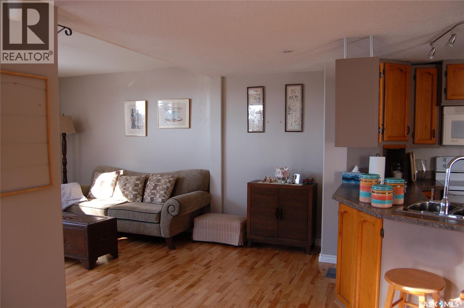 1821 Connaught Street, Regina, Saskatchewan  S4T 4T4 - Photo 10 - SK029433