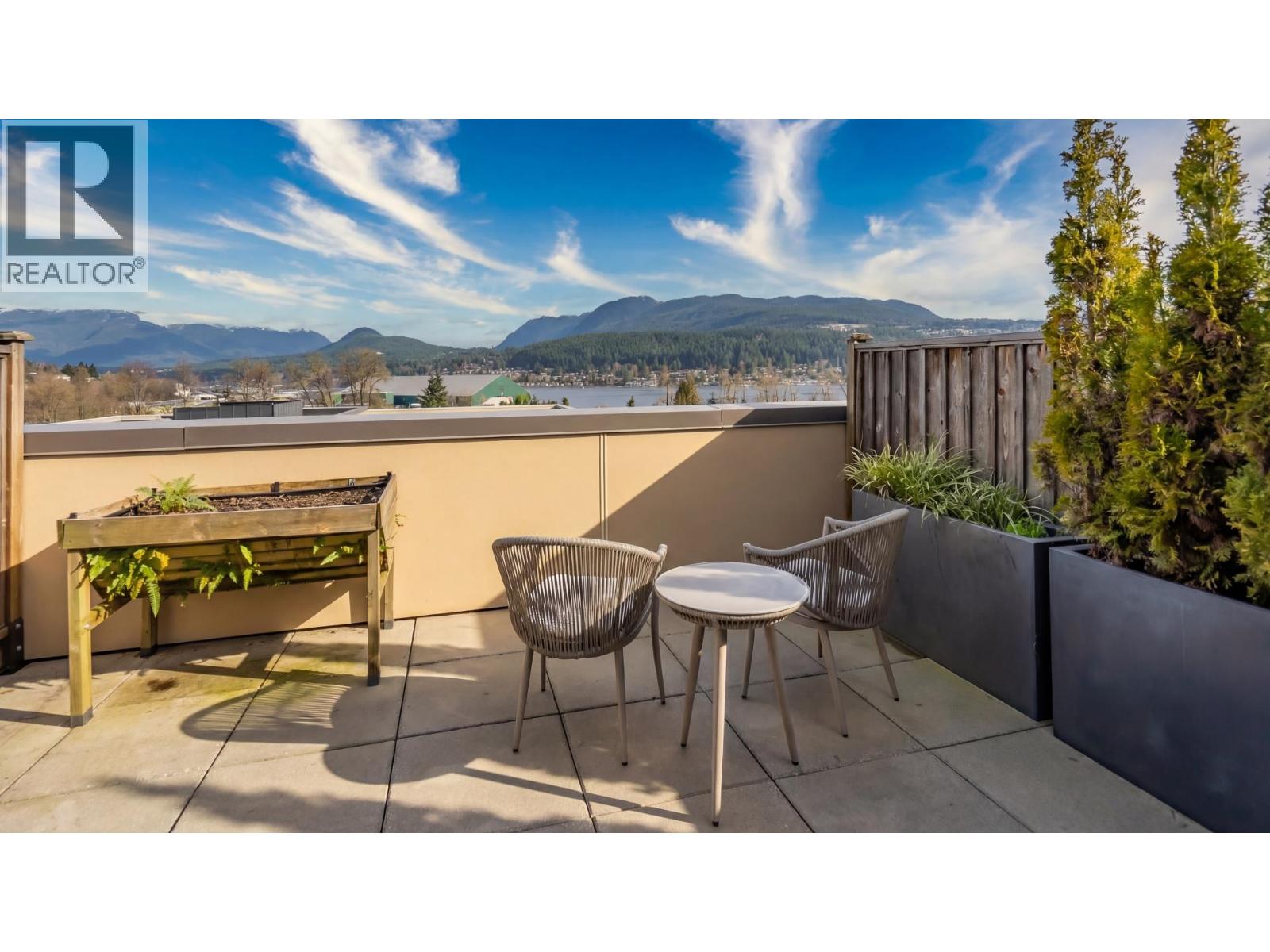 2304 St Andrews Street, Port Moody, British Columbia  V3H 2A8 - Photo 27 - R3095104