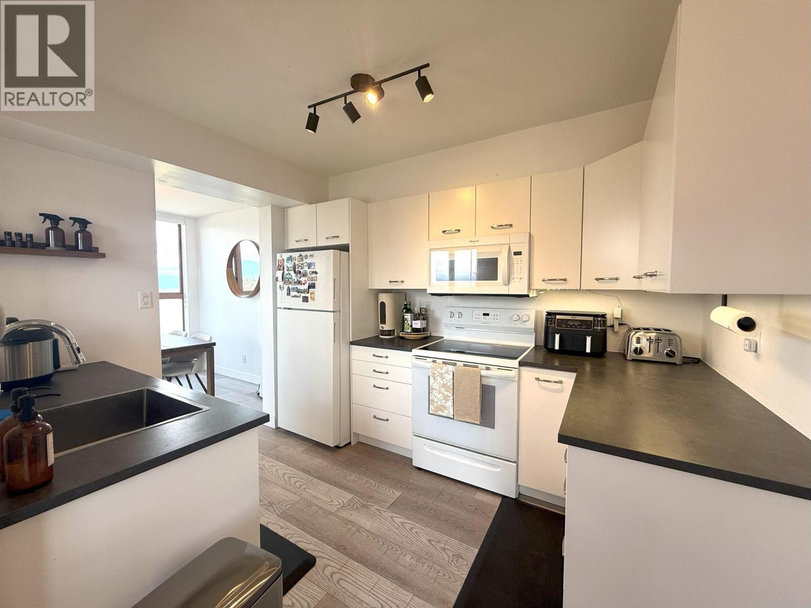 1705 612 Fifth Avenue, New Westminster, British Columbia  V3M 1X5 - Photo 6 - R3087346