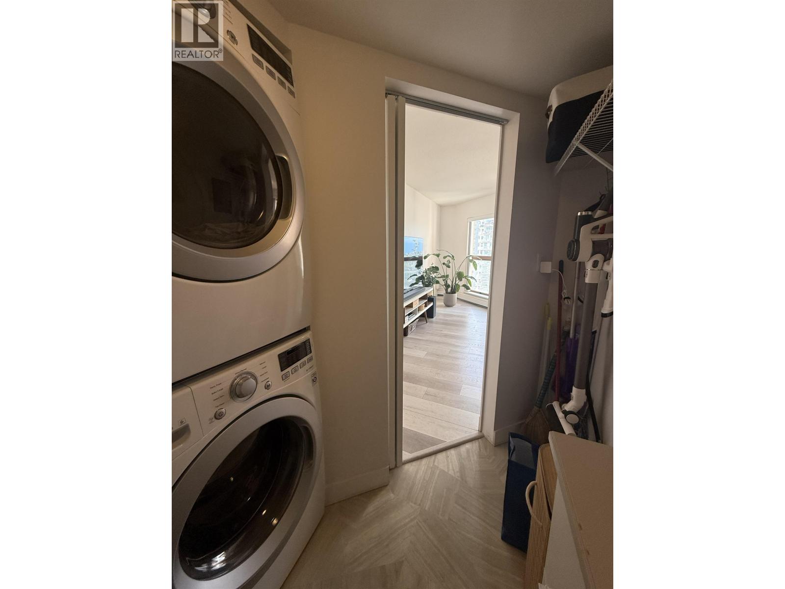 1705 612 Fifth Avenue, New Westminster, British Columbia  V3M 1X5 - Photo 27 - R3087346