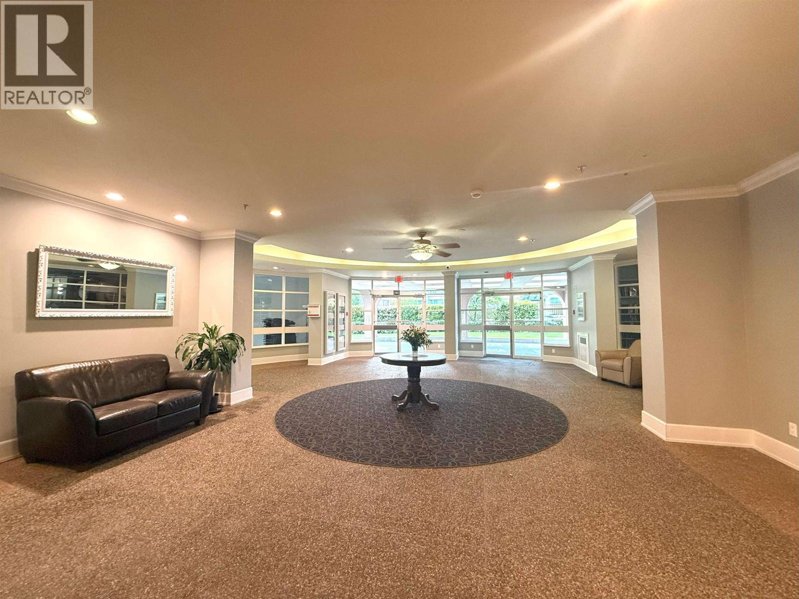 1705 612 Fifth Avenue, New Westminster, British Columbia  V3M 1X5 - Photo 3 - R3087346