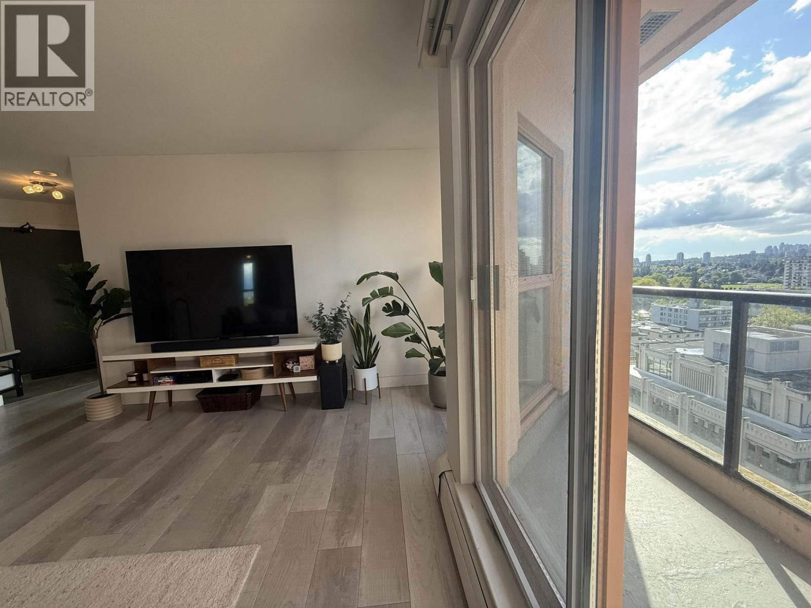 1705 612 Fifth Avenue, New Westminster, British Columbia  V3M 1X5 - Photo 28 - R3087346