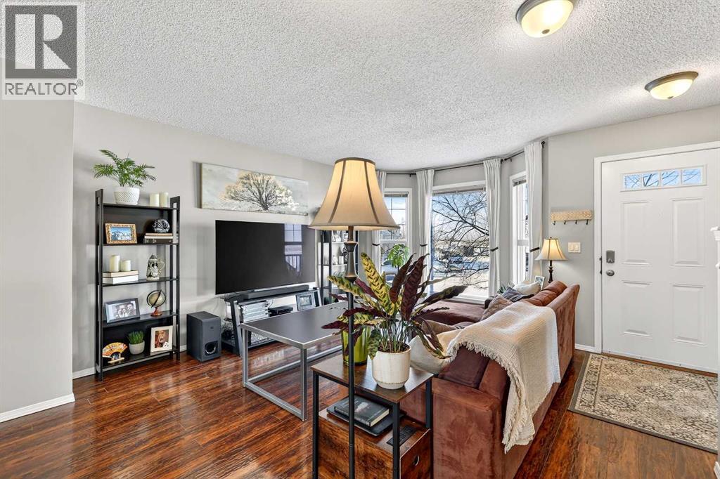 88 Cramond Green Se, Calgary, Alberta  T3M 1B7 - Photo 3 - A2287597