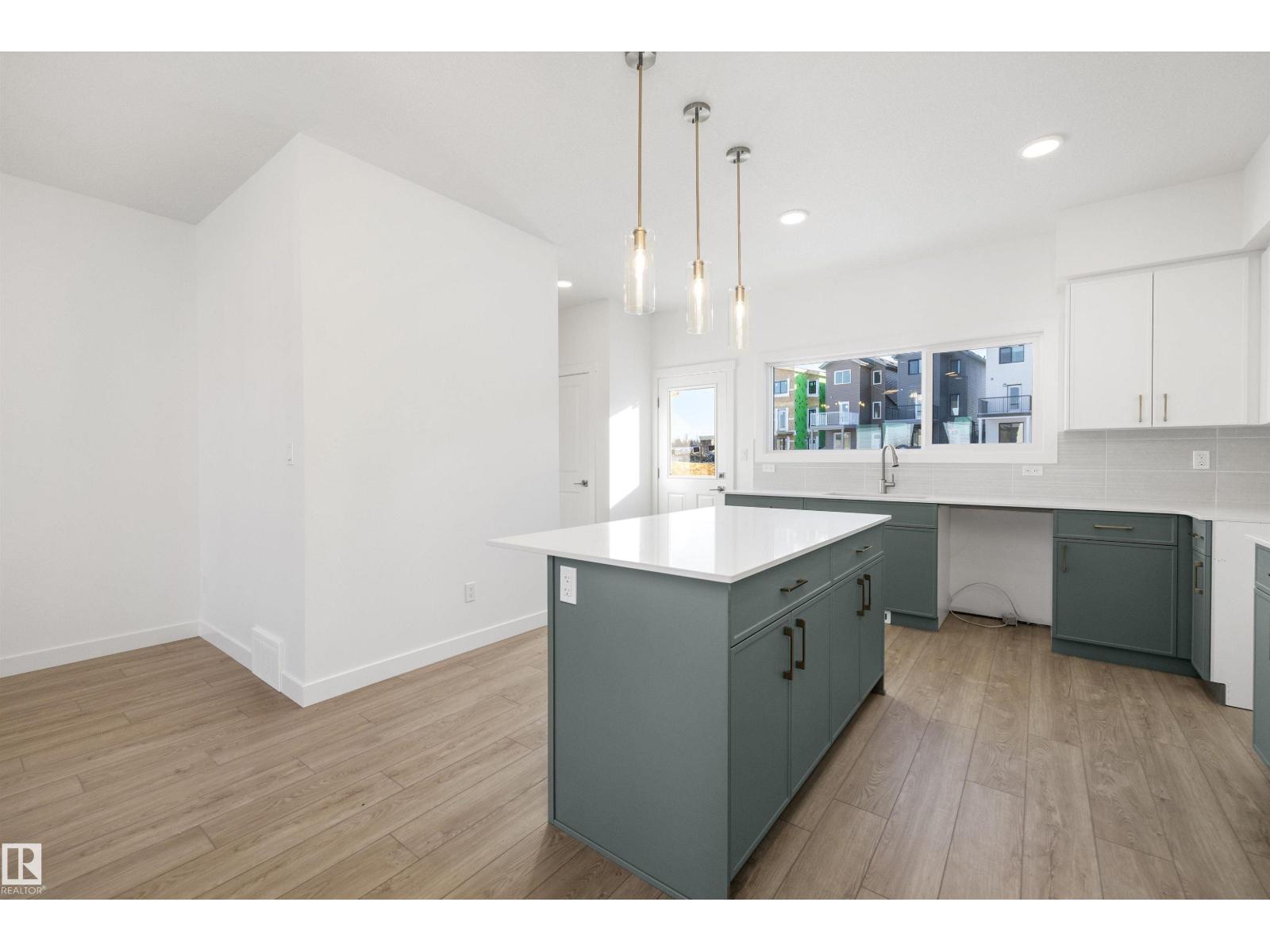 4594 Warbler Lo Nw, Edmonton, Alberta  T5S 0W9 - Photo 11 - E4475582