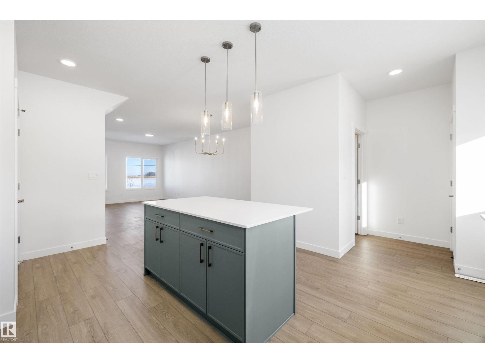 4594 Warbler Lo Nw, Edmonton, Alberta  T5S 0W9 - Photo 12 - E4475582