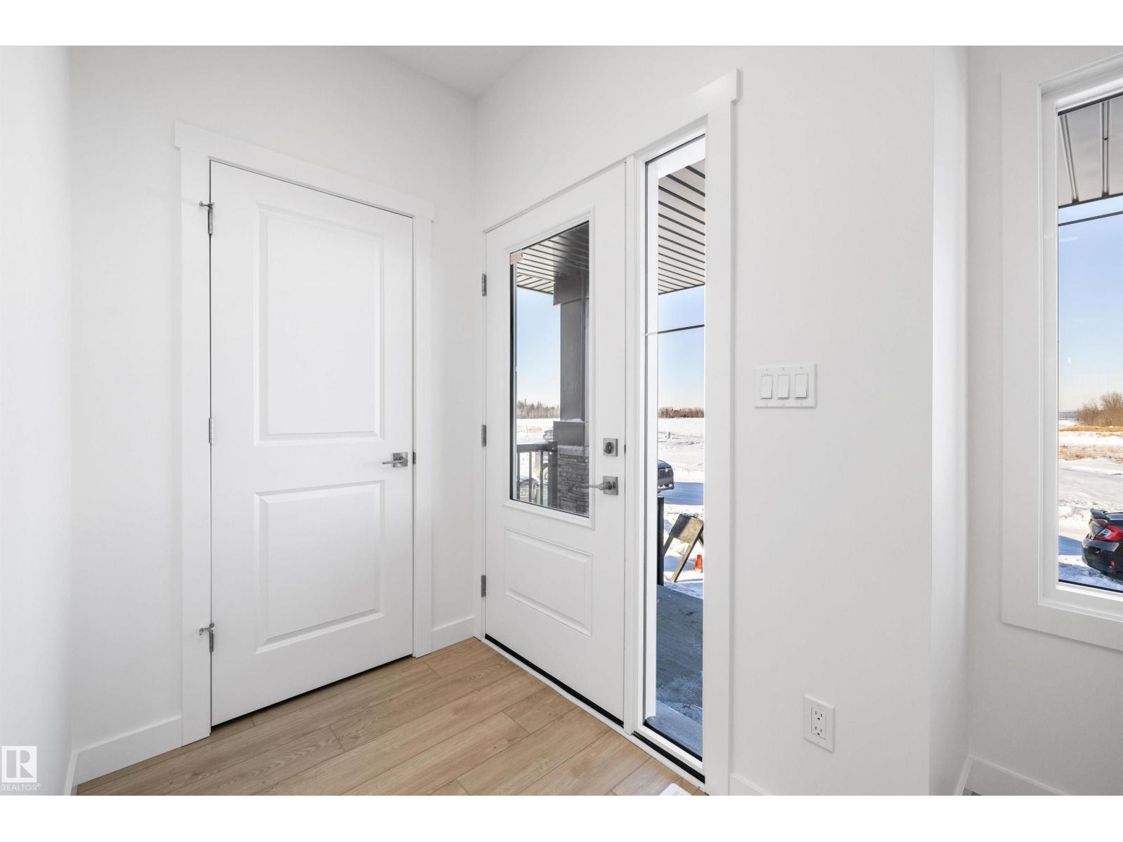 4594 Warbler Lo Nw, Edmonton, Alberta  T5S 0W9 - Photo 3 - E4475582