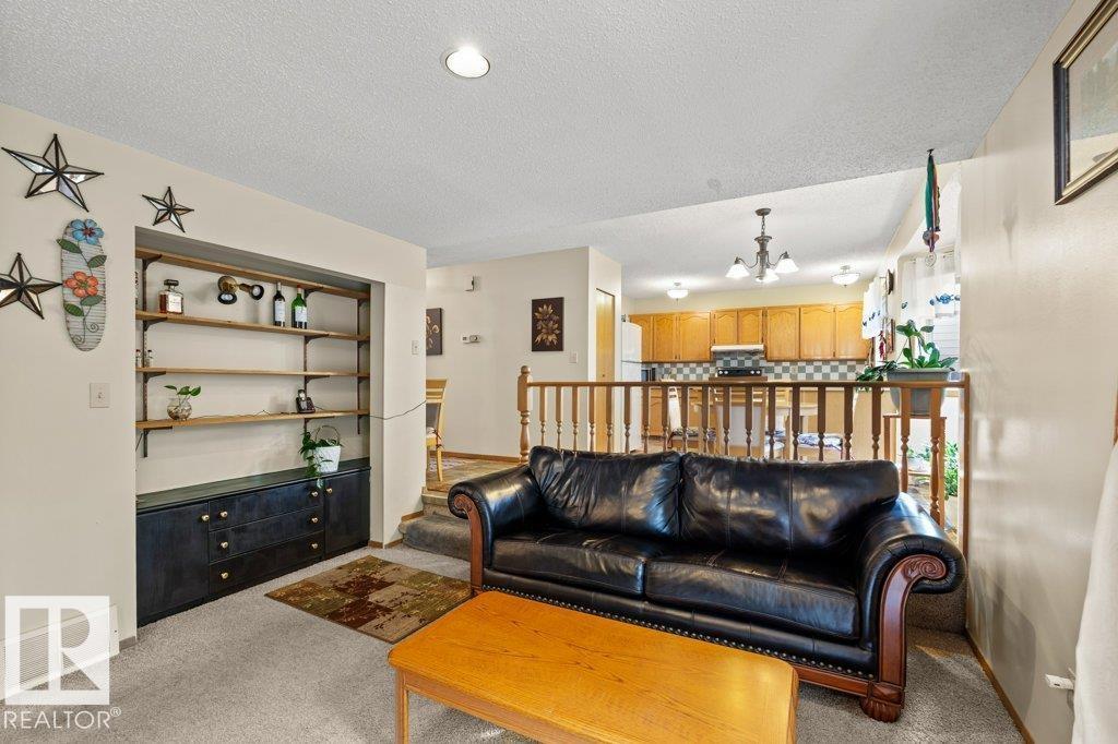 10429 28a Av Nw, Edmonton, Alberta  T6J 4E5 - Photo 16 - E4475583