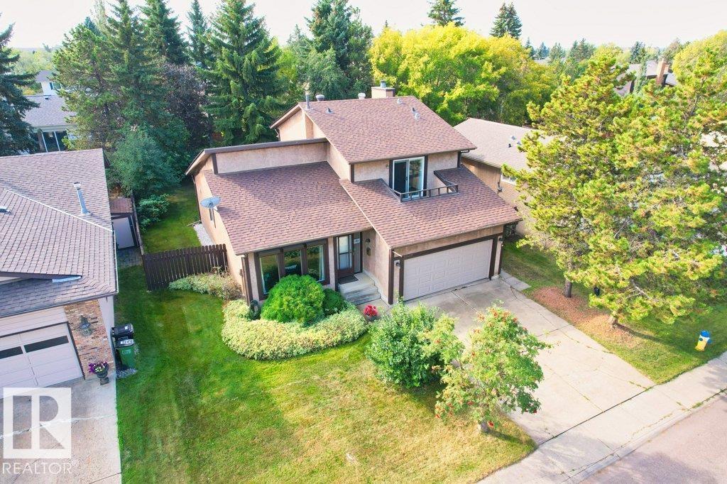 10429 28a Av Nw, Edmonton, Alberta  T6J 4E5 - Photo 2 - E4475583