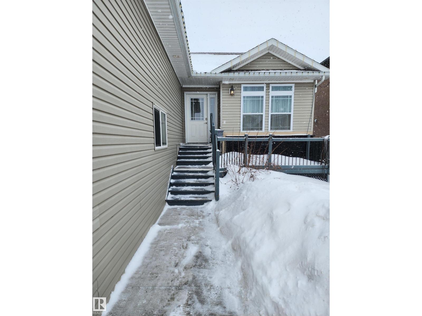 106 Houle Dr, Morinville, Alberta  T8R 0E1 - Photo 2 - E4475584