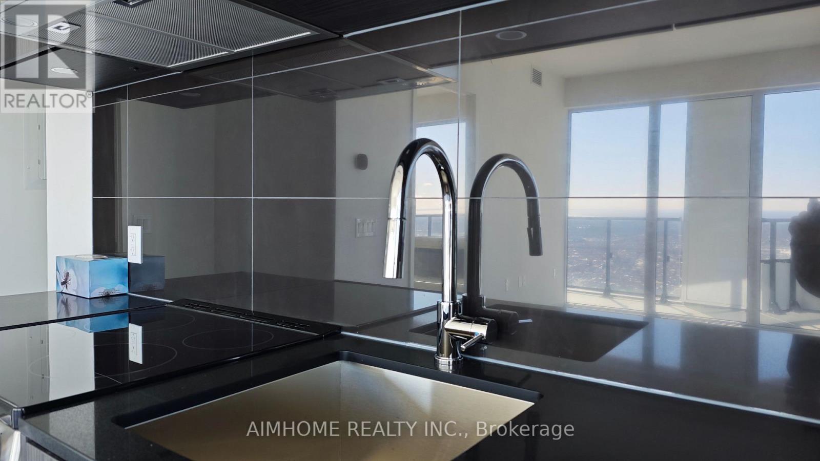 3008 - 448 Burnhamthorpe Road W, Mississauga, Ontario  L5B 0R4 - Photo 13 - W12837372