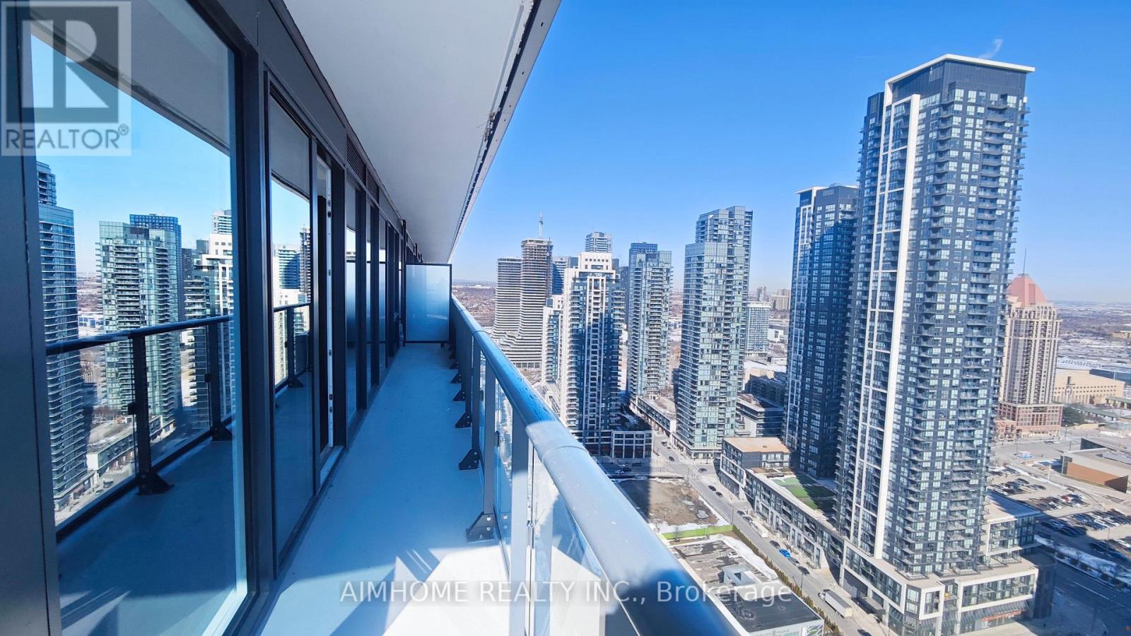 3008 - 448 Burnhamthorpe Road W, Mississauga, Ontario  L5B 0R4 - Photo 3 - W12837372