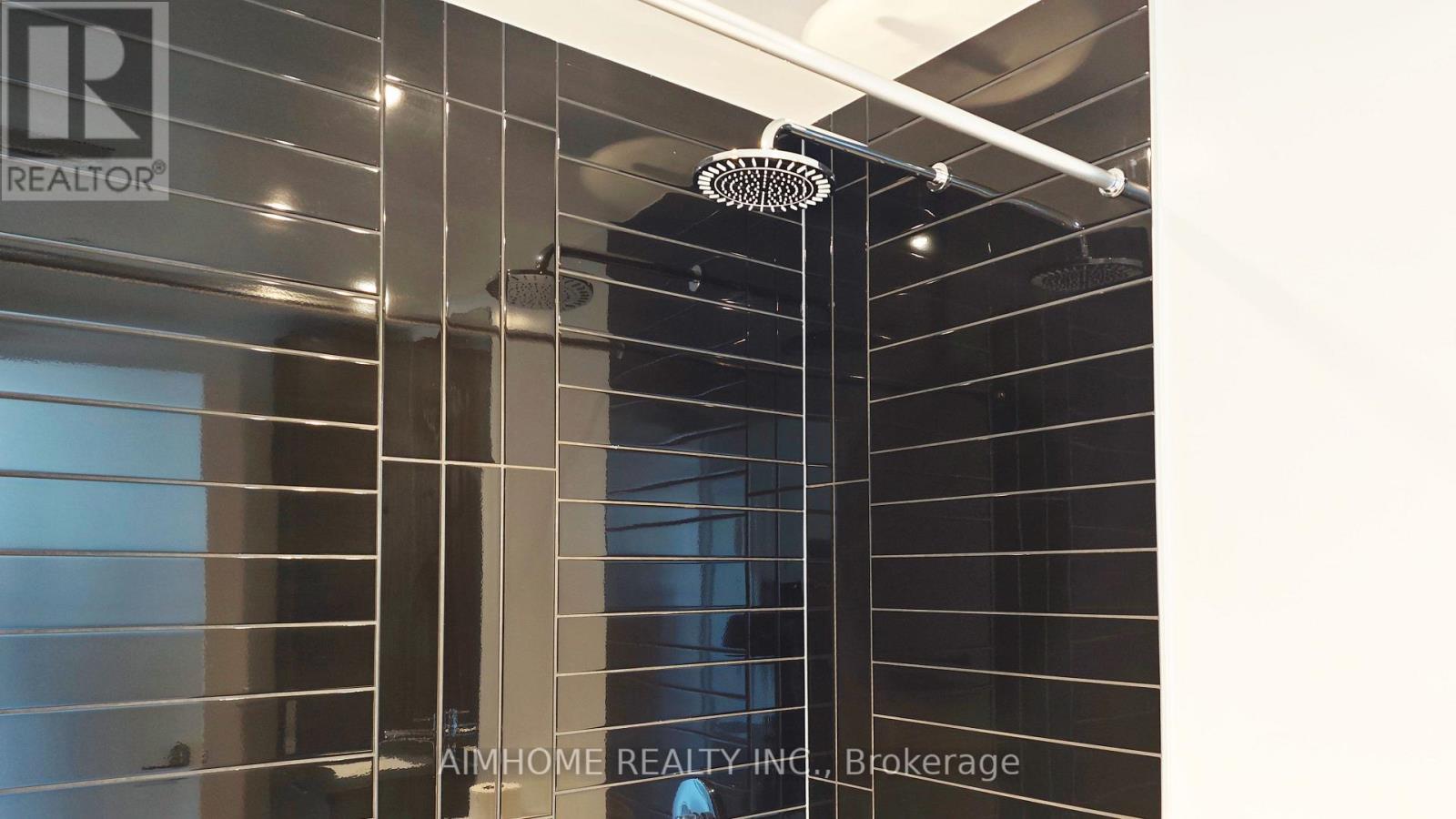 3008 - 448 Burnhamthorpe Road W, Mississauga, Ontario  L5B 0R4 - Photo 8 - W12837372