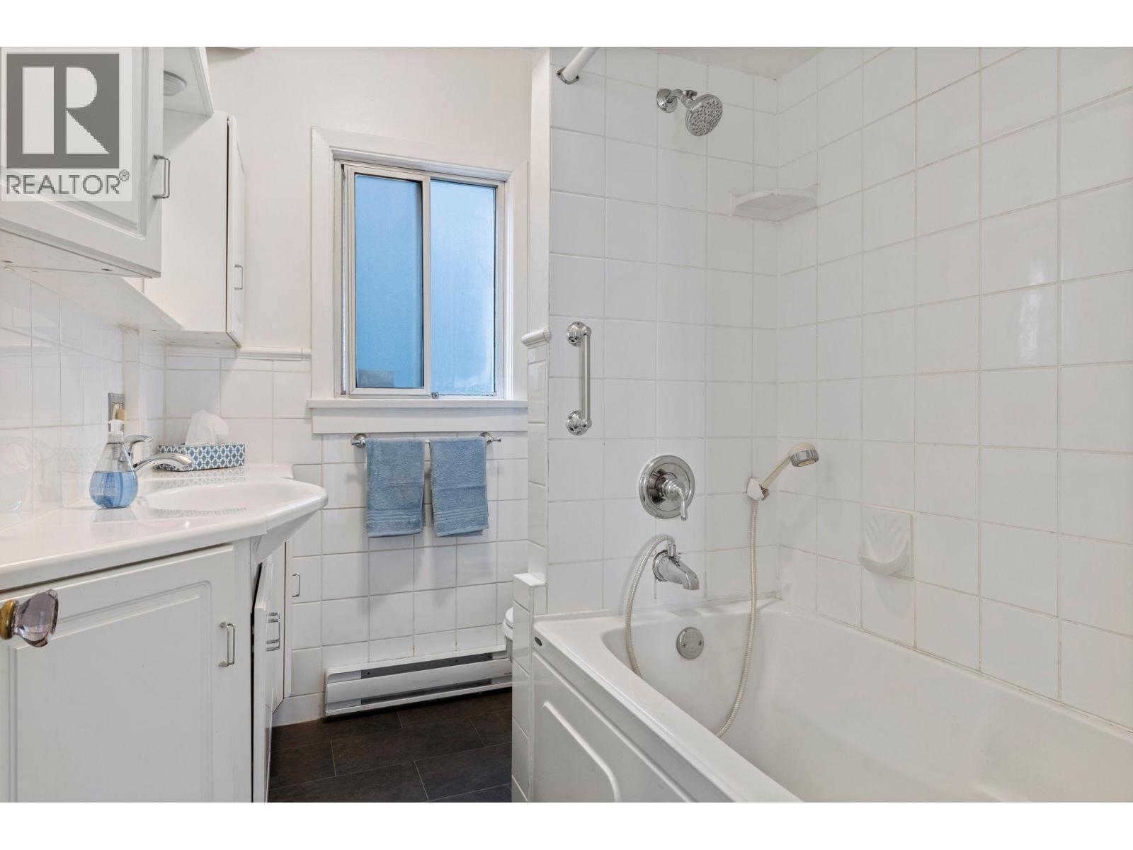 2094 E 7th Avenue, Vancouver, British Columbia  V5N 1S6 - Photo 14 - R3095035