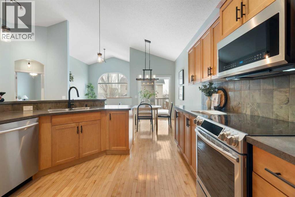 264 Windermere Drive, Chestermere, Alberta  T1X 1T6 - Photo 9 - A2287767