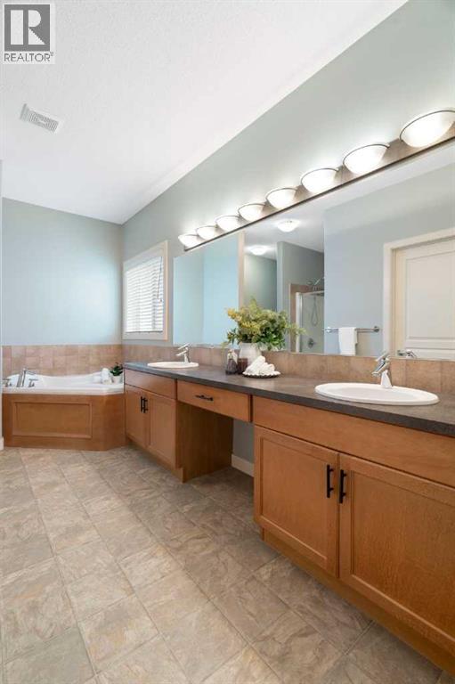 264 Windermere Drive, Chestermere, Alberta  T1X 1T6 - Photo 21 - A2287767