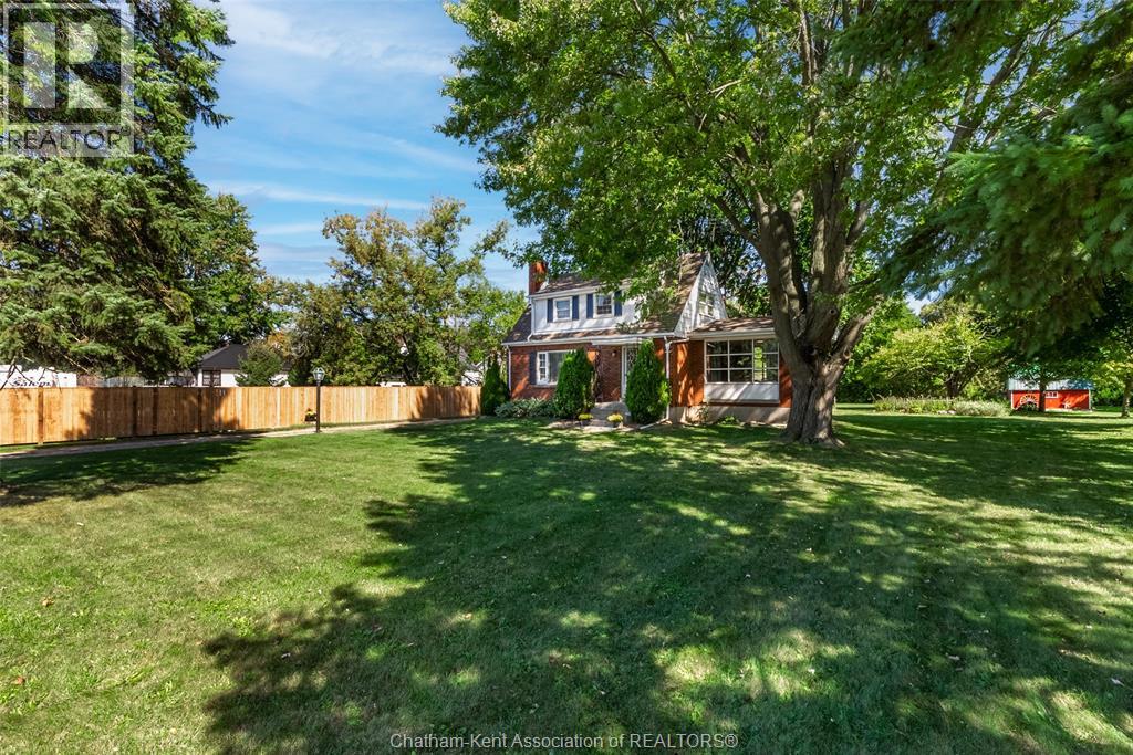 483 St. Clair Street, Chatham, Ontario  N7L 3K6 - Photo 4 - 25025037