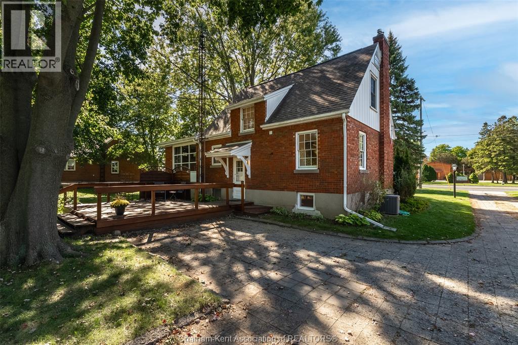483 St. Clair Street, Chatham, Ontario  N7L 3K6 - Photo 6 - 25025037