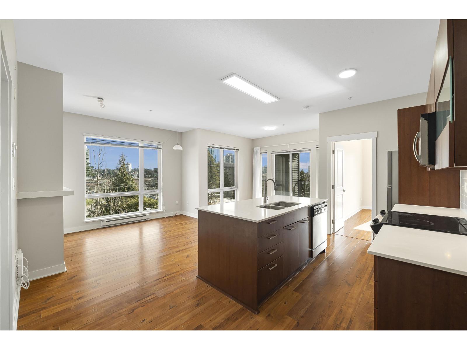 404 13339 102a, Surrey, British Columbia  V3T 0C5 - Photo 9 - R3095001