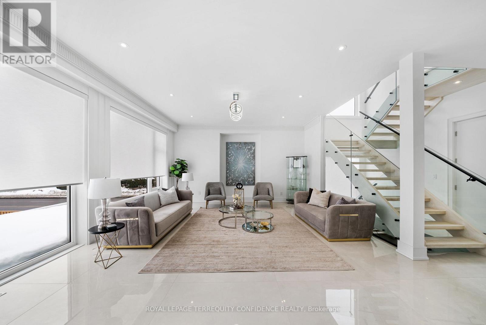 85 Crestwood Road, Vaughan, Ontario  L4J 1A4 - Photo 11 - N12837322