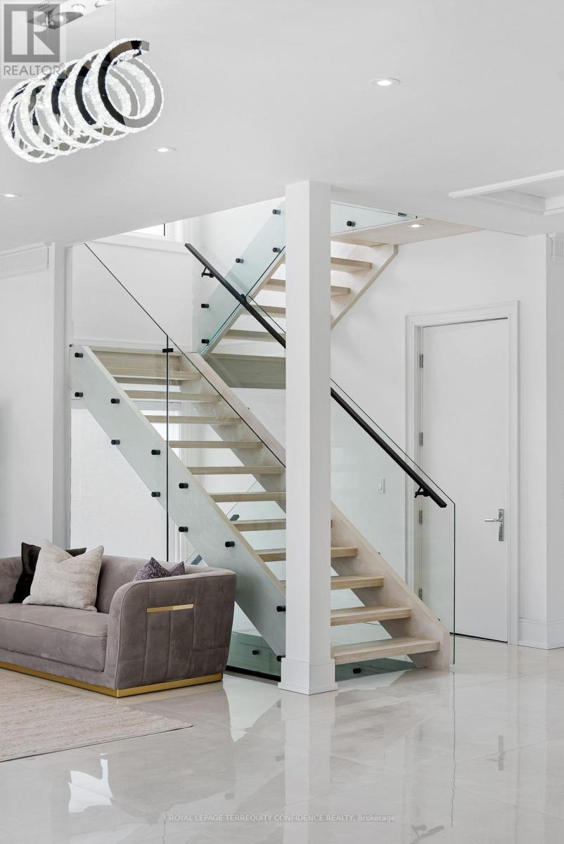 85 Crestwood Road, Vaughan, Ontario  L4J 1A4 - Photo 27 - N12837322