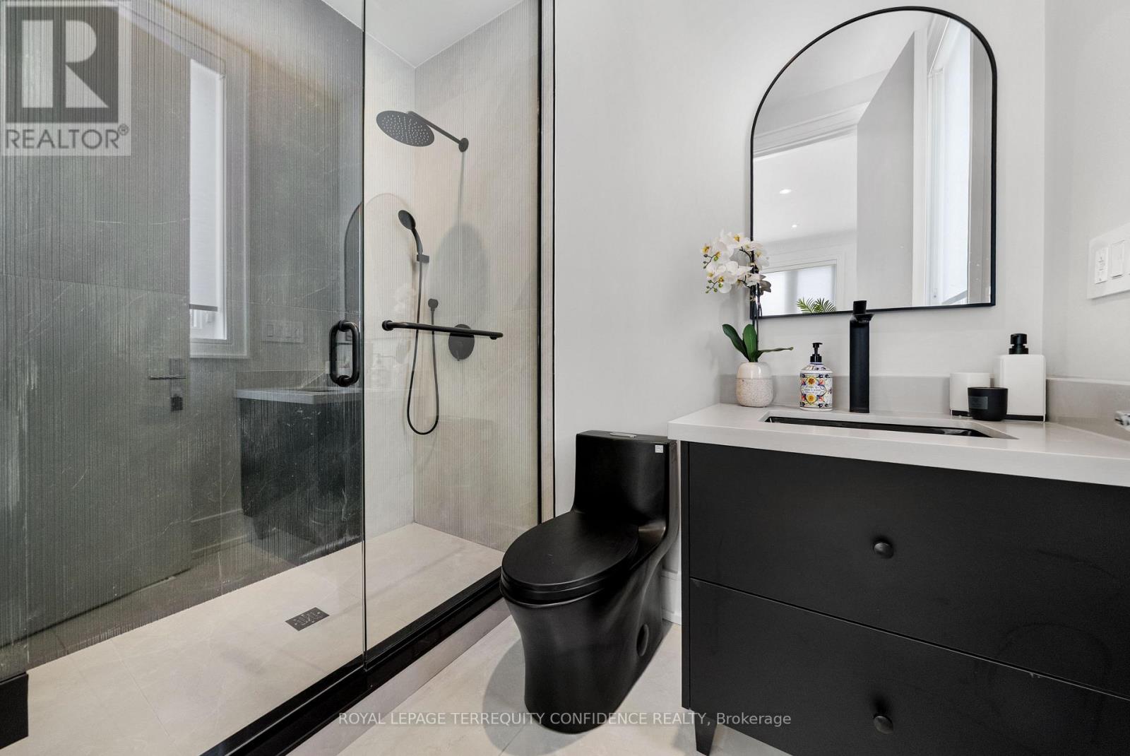 85 Crestwood Road, Vaughan, Ontario  L4J 1A4 - Photo 24 - N12837322