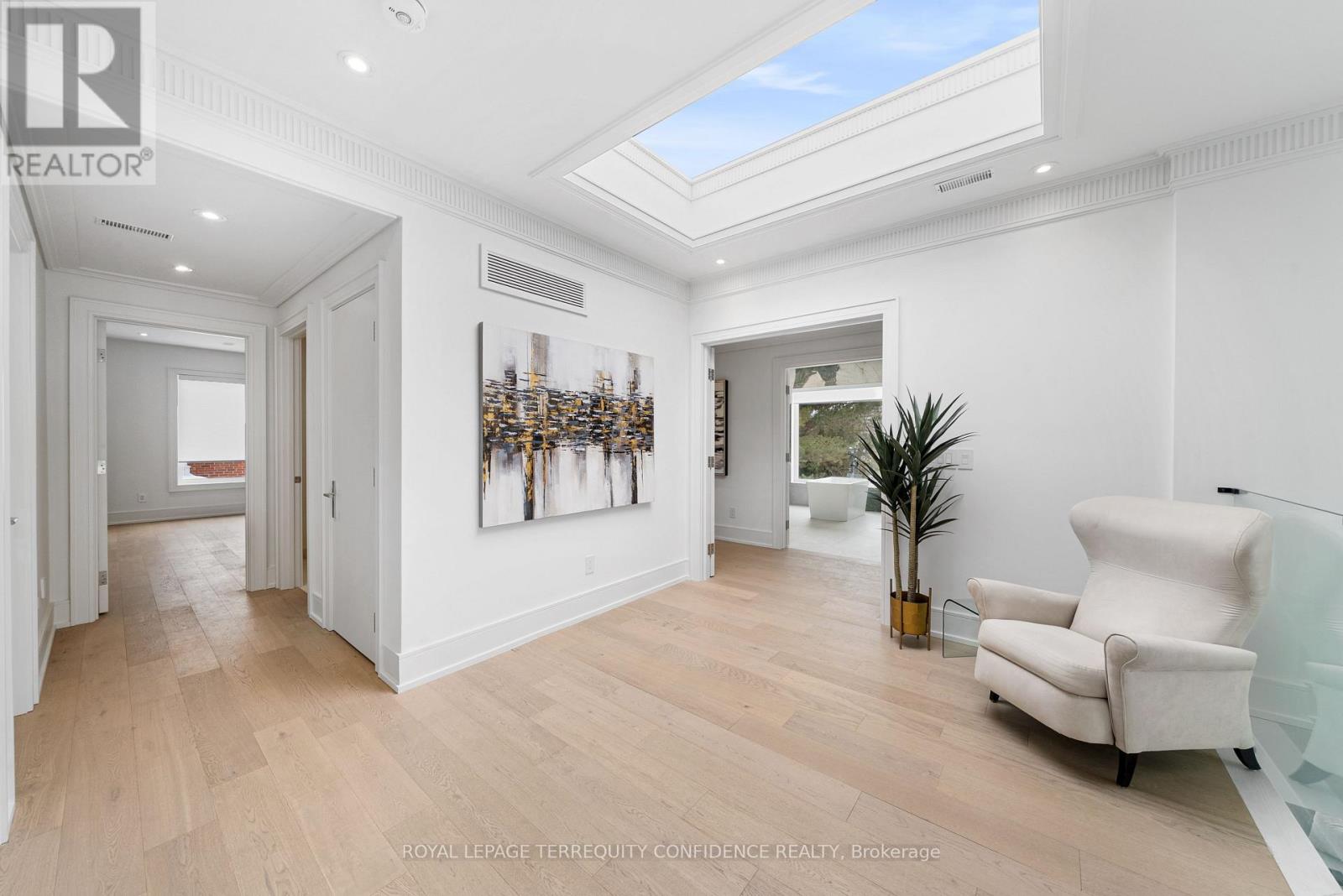 85 Crestwood Road, Vaughan, Ontario  L4J 1A4 - Photo 28 - N12837322