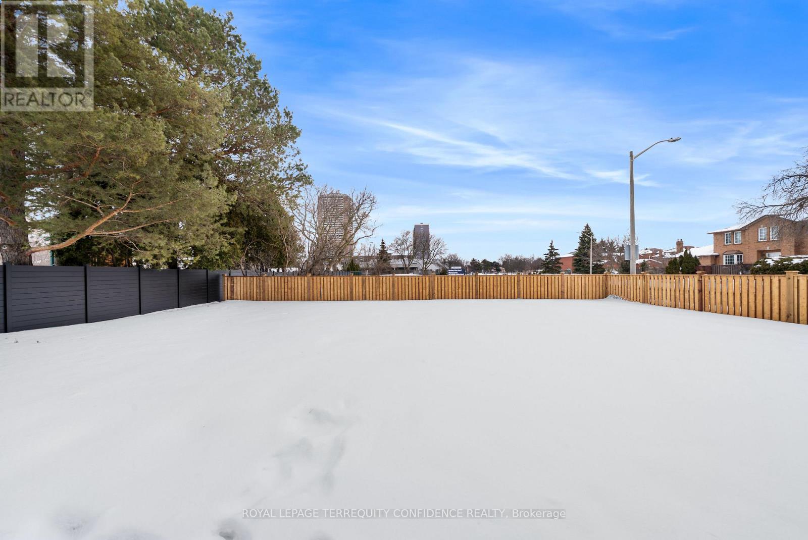 85 Crestwood Road, Vaughan, Ontario  L4J 1A4 - Photo 45 - N12837322