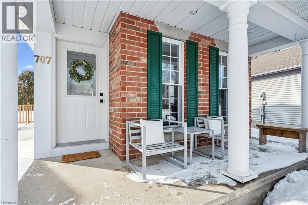 707 Jacob Lane, Waterloo, Ontario  N2V 2A7 - Photo 4 - 40806816