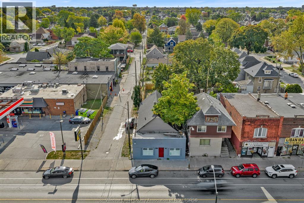 MLS# 26004362: 939 WYANDOTTE STREET East, Windsor, Canada