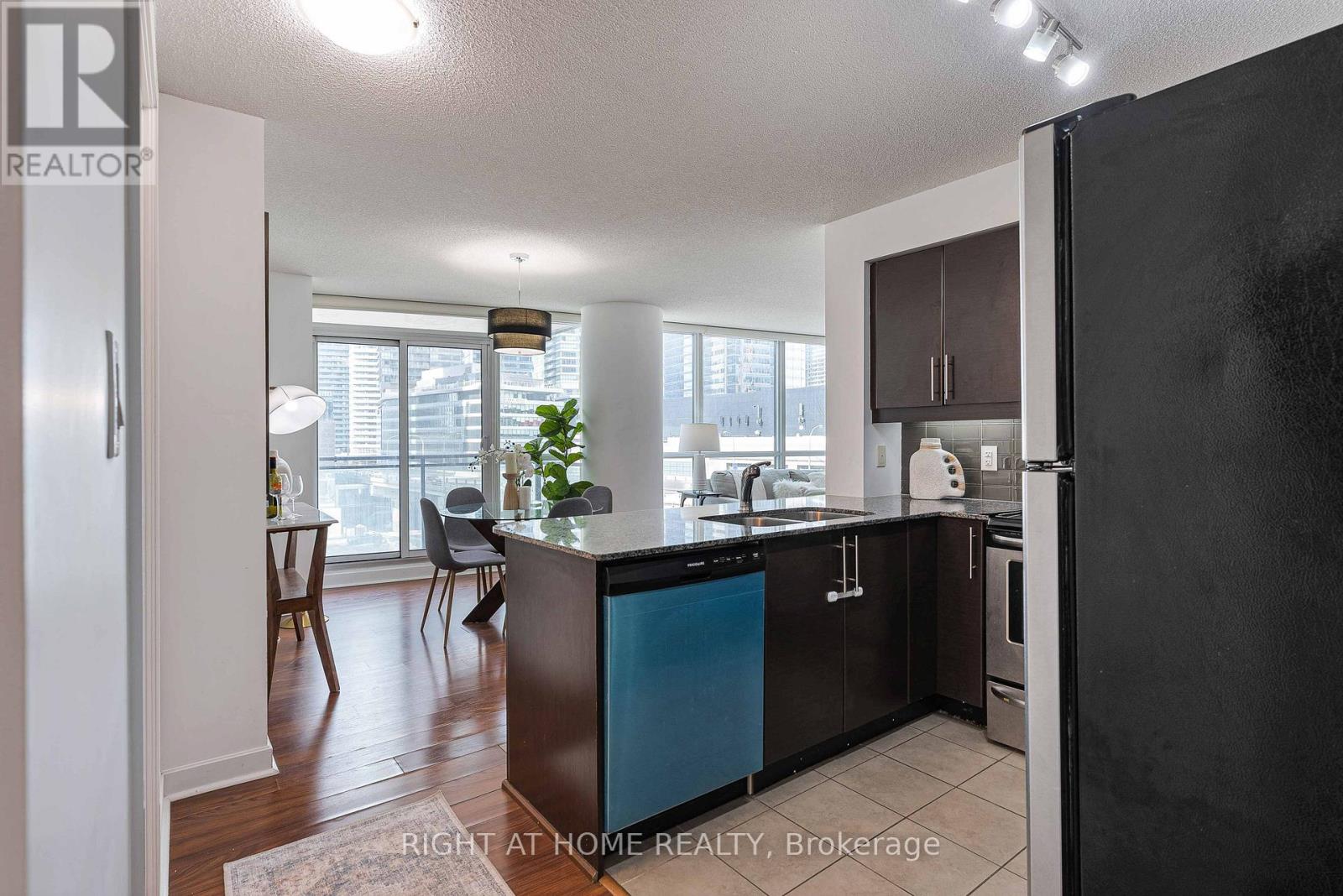 603 - 33 Bay Street, Toronto, Ontario  M5J 2Z3 - Photo 17 - C12837378