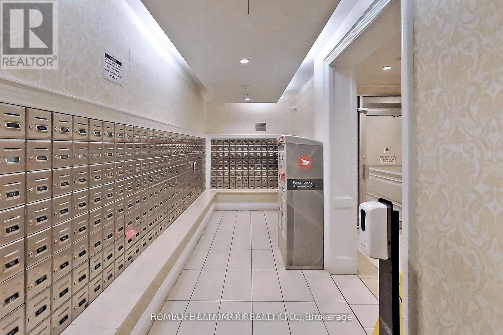 2114 - 15 Greenview Avenue, Toronto, Ontario  M2M 1R2 - Photo 8 - C12837392