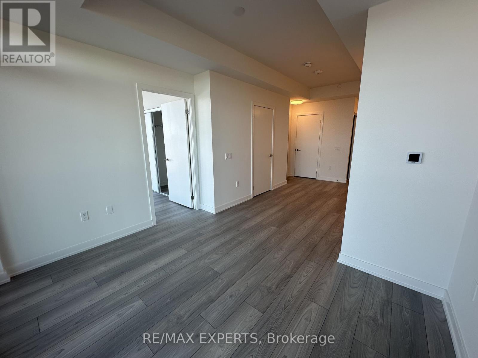 1805 - 120 Broadway Avenue, Toronto, Ontario  M4P 1V6 - Photo 4 - C12837394