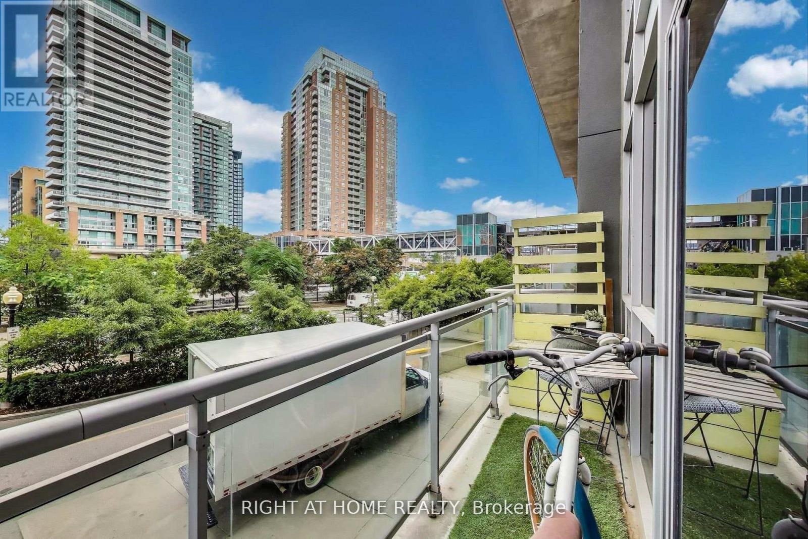 246 - 1029 King Street W, Toronto, Ontario  M6K 3M9 - Photo 10 - C12837408