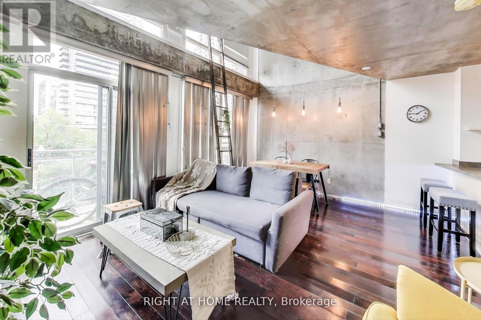 246 - 1029 King Street W, Toronto, Ontario  M6K 3M9 - Photo 4 - C12837408