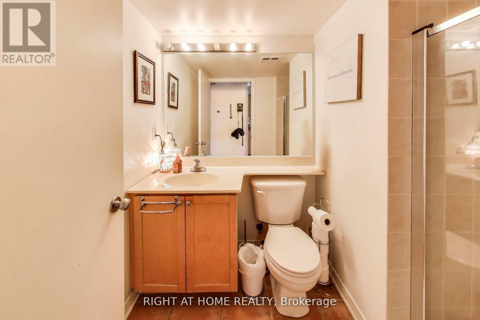 246 - 1029 King Street W, Toronto, Ontario  M6K 3M9 - Photo 8 - C12837408