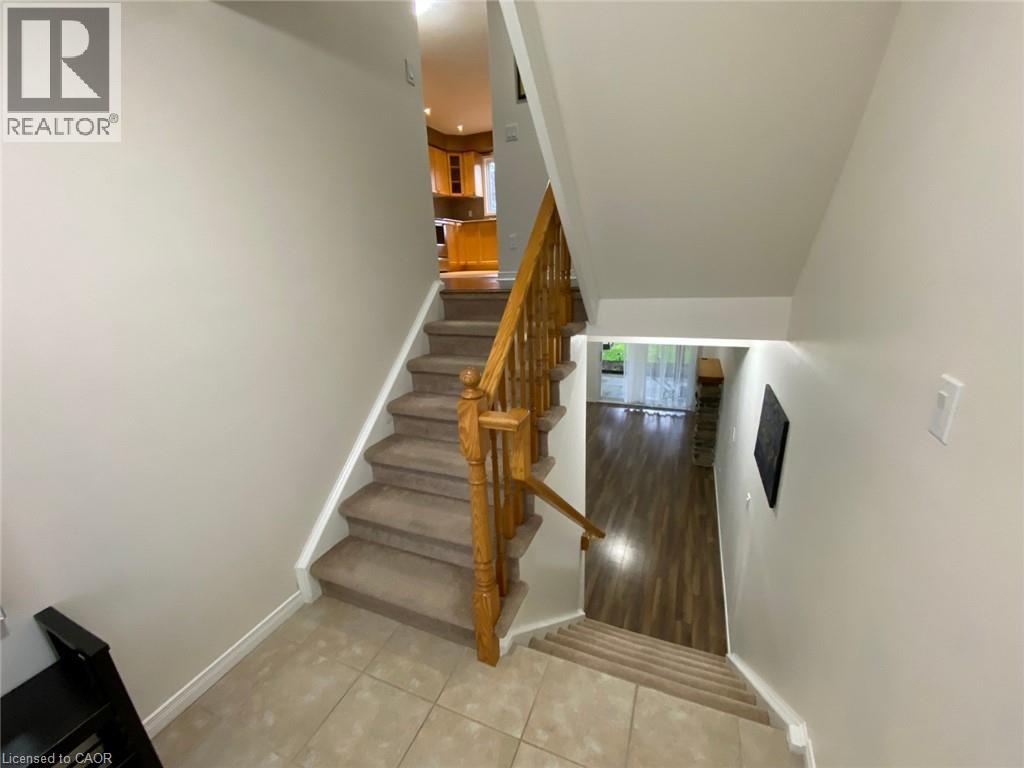 352 Dearborn Boulevard, Waterloo, Ontario  N2J 4Y9 - Photo 2 - 40808853