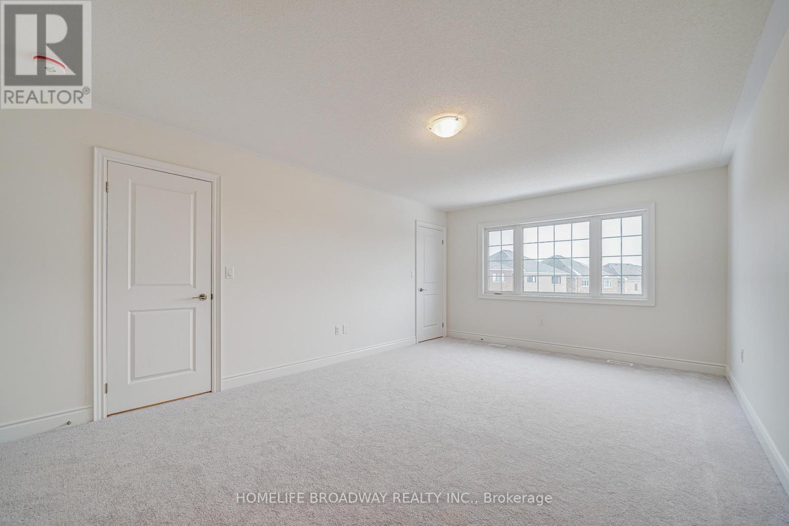 30 Tremoy Road, East Gwillimbury, Ontario  L9N 0T2 - Photo 11 - N12837384