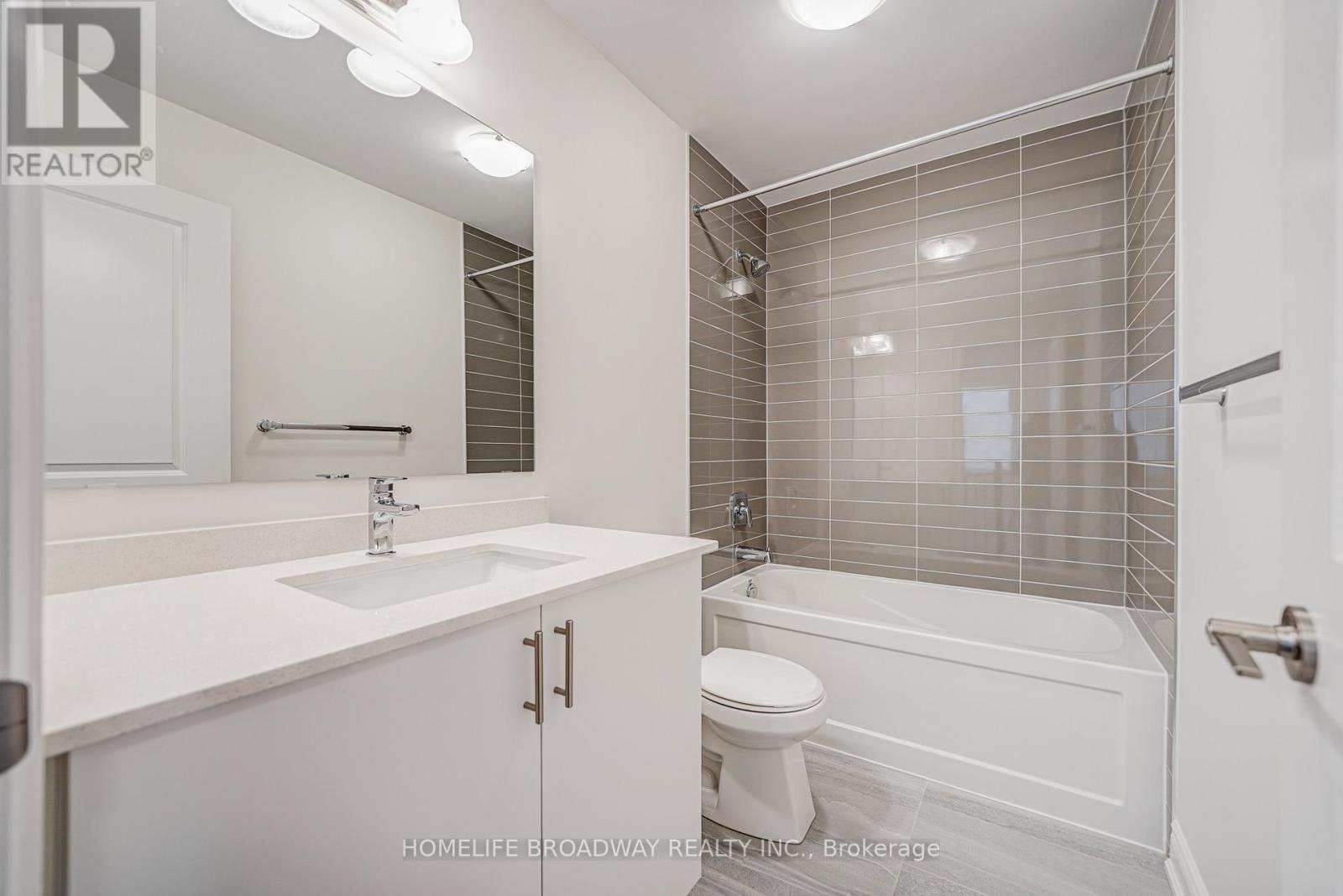 30 Tremoy Road, East Gwillimbury, Ontario  L9N 0T2 - Photo 17 - N12837384