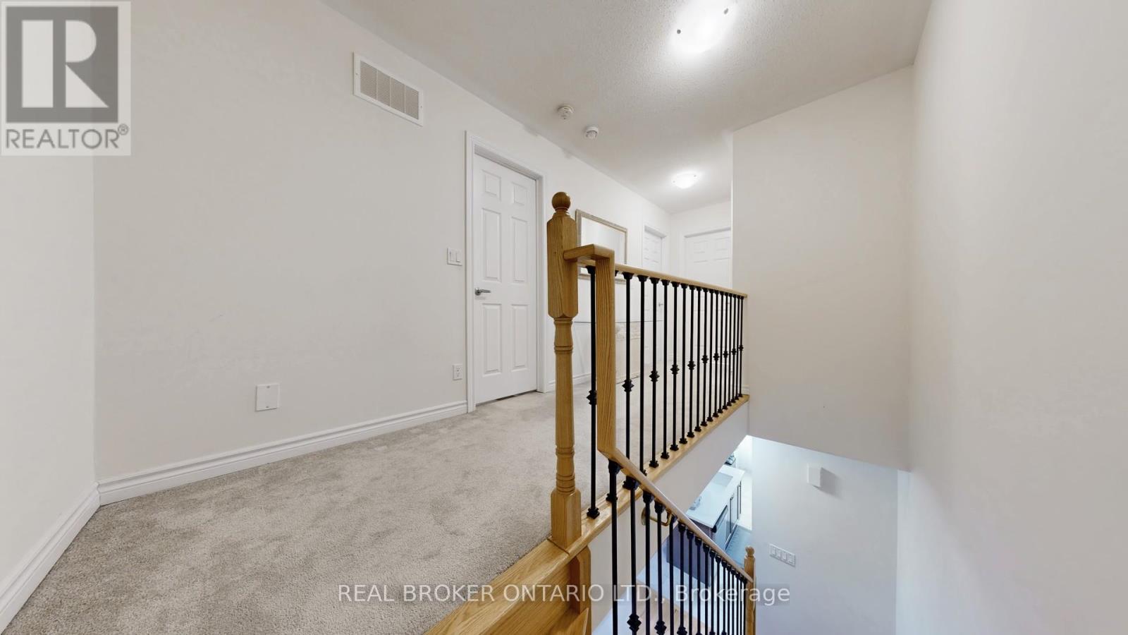 17 Blackpool Lane, East Gwillimbury, Ontario  L9N 0R7 - Photo 10 - N12837404