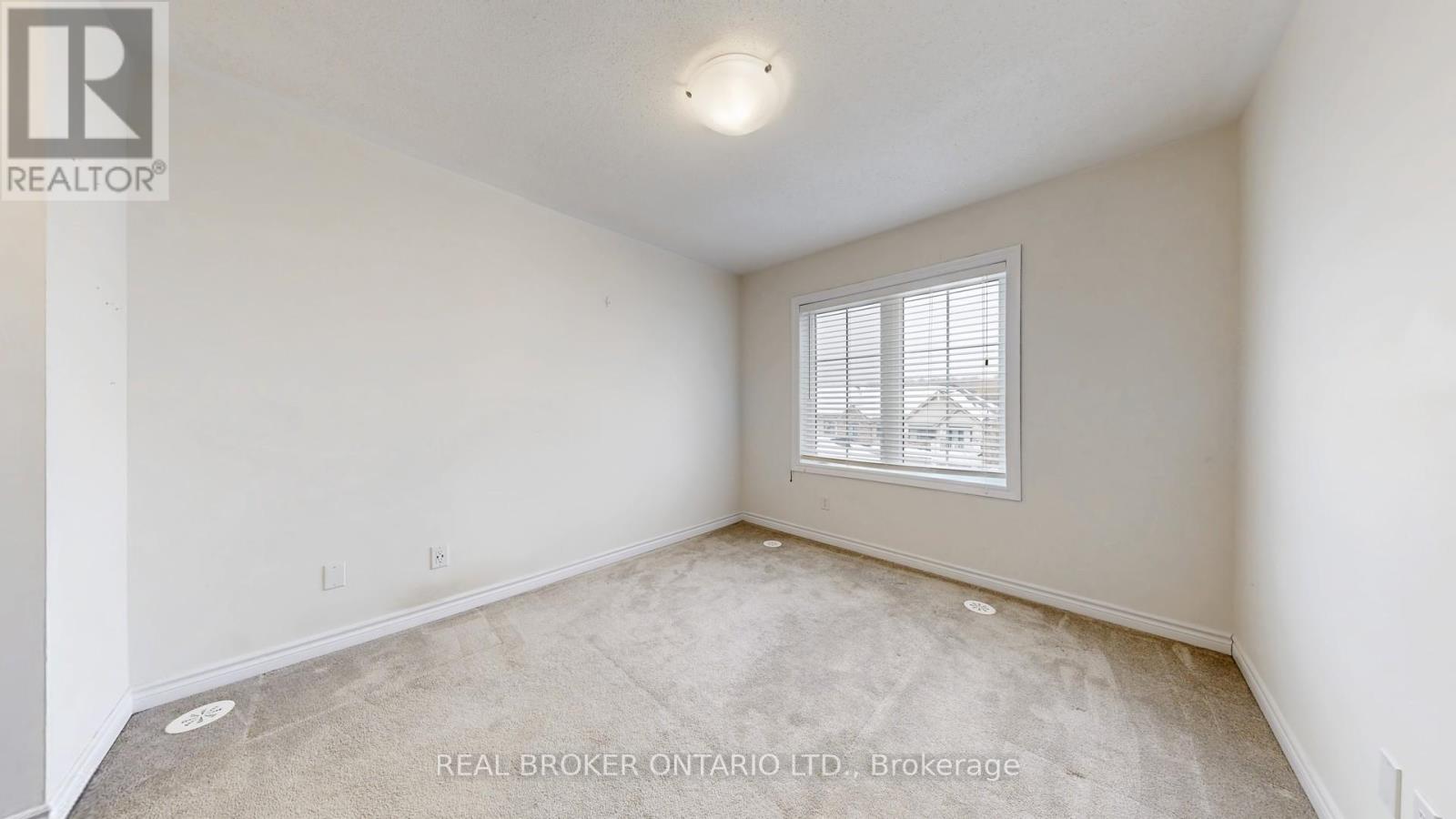 17 Blackpool Lane, East Gwillimbury, Ontario  L9N 0R7 - Photo 12 - N12837404