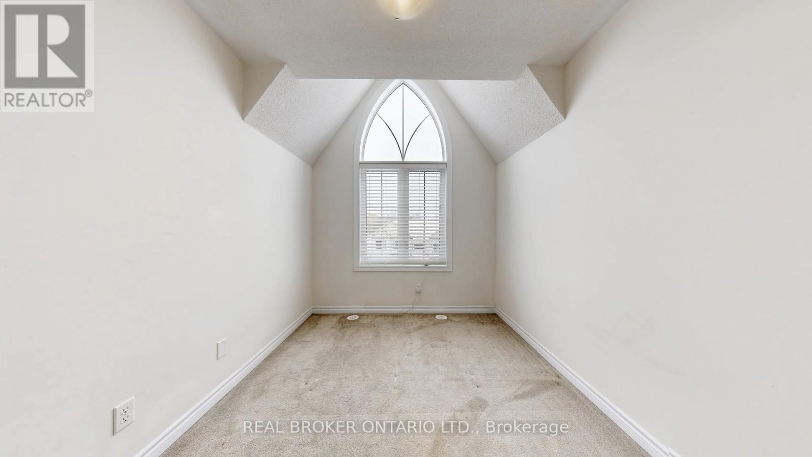 17 Blackpool Lane, East Gwillimbury, Ontario  L9N 0R7 - Photo 15 - N12837404