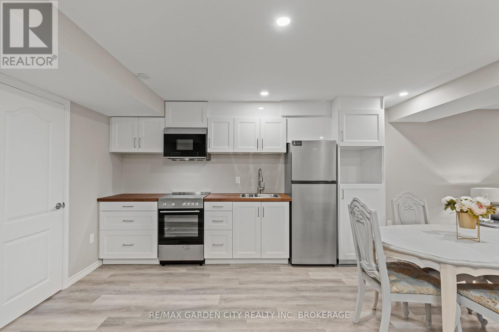 55 Kline Crescent, Pelham, Ontario  L0S 1E5 - Photo 4 - X12738252