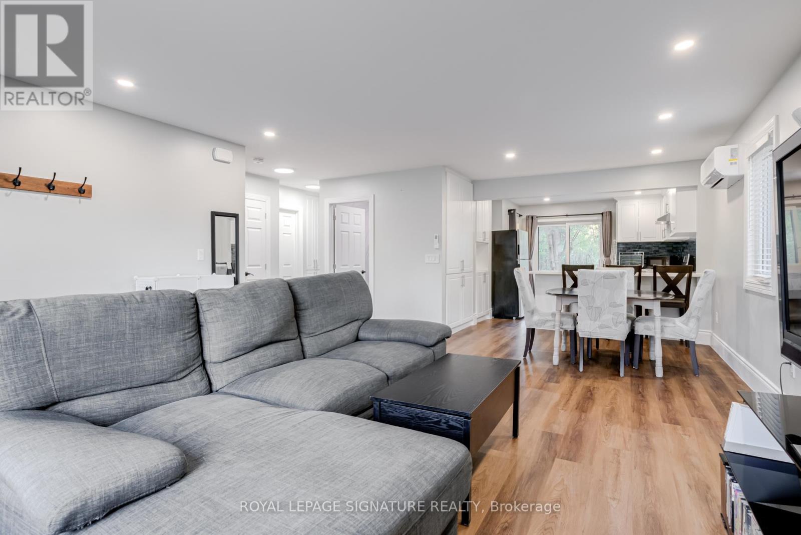 8 Mountsberg Road, Hamilton, Ontario  L0P 1B0 - Photo 7 - X12837398